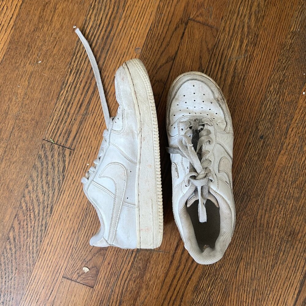 Nike Air Forces in White